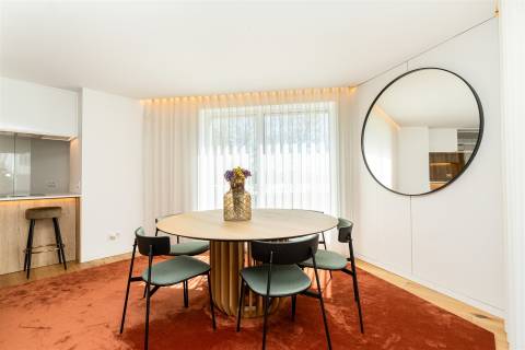 Apartamento T3 com Master Suíte e varanda localizado em Arca d’Água