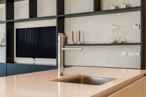 Apartamento T3 com Master Suíte e varanda localizado em Arca d’Água