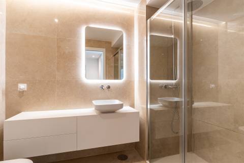 Apartamento T3 com Master Suíte e varanda localizado em Arca d’Água