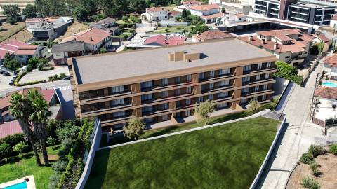 Apartamento T2 inserido no empreendimento Baltar 676, em Baltar – Paredes.