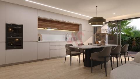 Moradia Térrea localizado em Grijo com 3 suítes e jardim