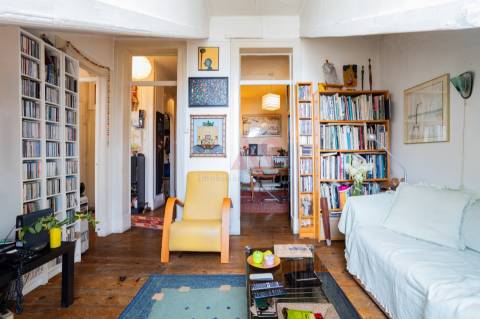 Apartamento T3+2 com Vista Deslumbrante sobre o Rio Tejo – Lisboa