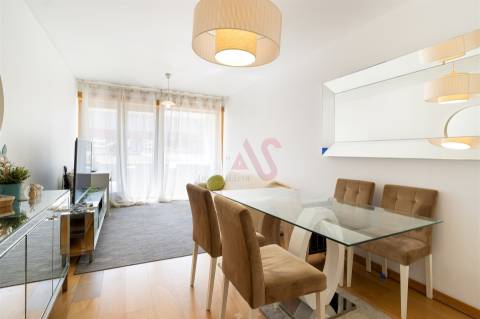 Apartamento T2 com vista panorâmica no Arrábida Plaza – Vila Nova de Gaia
