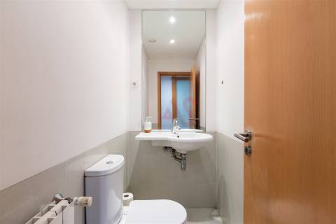 Apartamento T2 com vista panorâmica no Arrábida Plaza – Vila Nova de Gaia