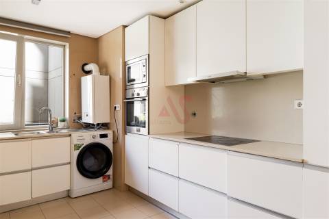 Apartamento T2 com vista panorâmica no Arrábida Plaza – Vila Nova de Gaia
