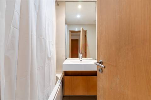 Apartamento T2 com vista panorâmica no Arrábida Plaza – Vila Nova de Gaia