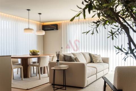 Apartamento T2 inserido no empreendimento Santos Silva em Vila Nova de Gaia