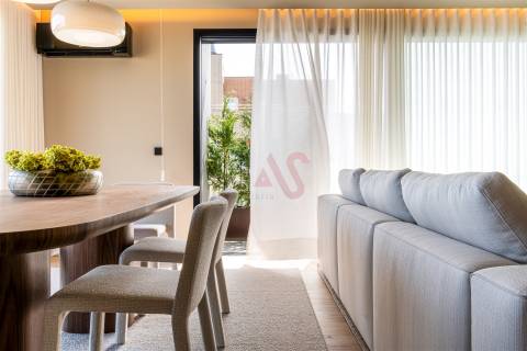 Apartamento T2 inserido no empreendimento Santos Silva em Vila Nova de Gaia