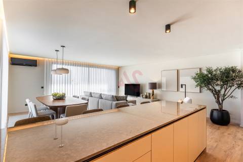 Apartamento T2 inserido no empreendimento Santos Silva em Vila Nova de Gaia