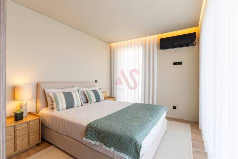 Apartamento T2 inserido no empreendimento Santos Silva em Vila Nova de Gaia