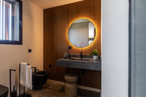 Apartamento T2 inserido no empreendimento Santos Silva em Vila Nova de Gaia