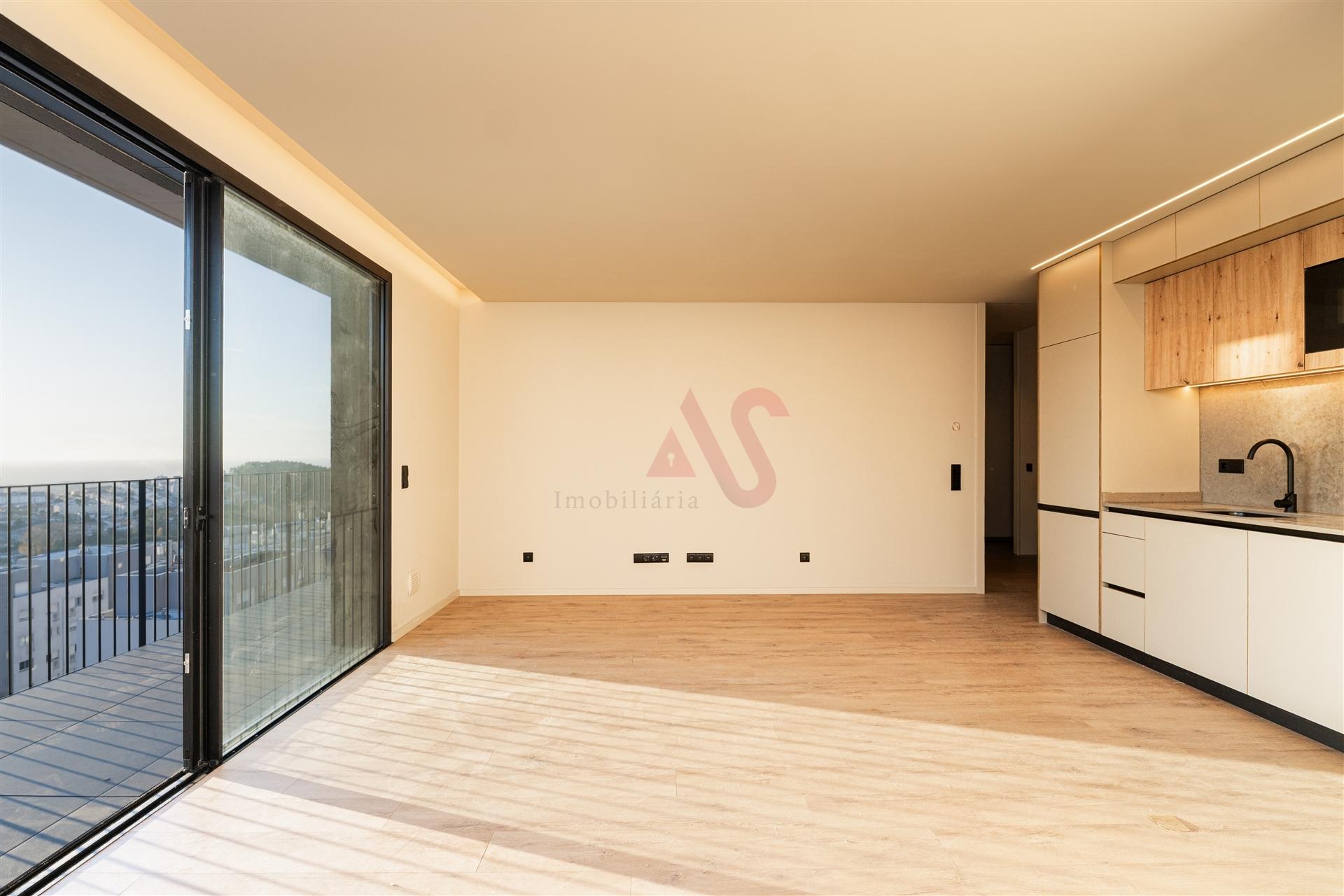 Apartamento T2 inserido no empreendimento Santos Silva em Vila Nova de Gaia