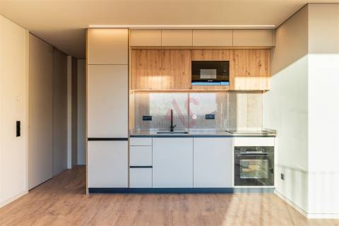 Apartamento T2 inserido no empreendimento Santos Silva em Vila Nova de Gaia