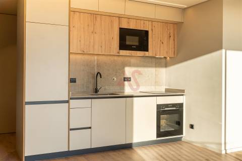 Apartamento T2 inserido no empreendimento Santos Silva em Vila Nova de Gaia
