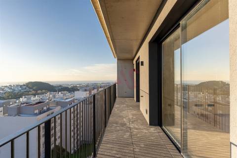 Apartamento T2 inserido no empreendimento Santos Silva em Vila Nova de Gaia