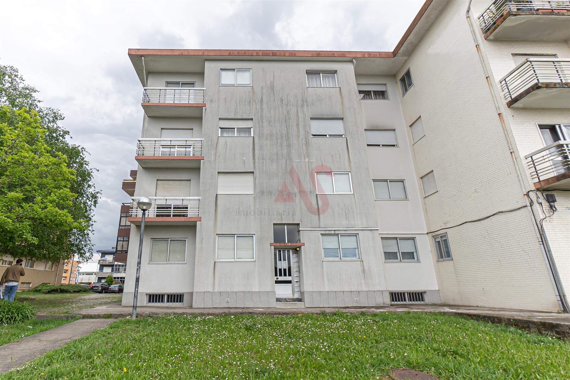 Apartamento T4 para arrendamento no Castêlo da Maia