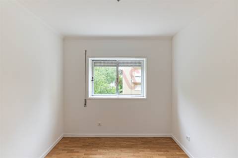Apartamento T4 para arrendamento no Castêlo da Maia