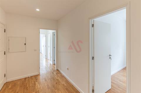 Apartamento T4 para arrendamento no Castêlo da Maia