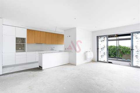 Apartamento T1 com varanda localizado no empreendimento Alta Vista