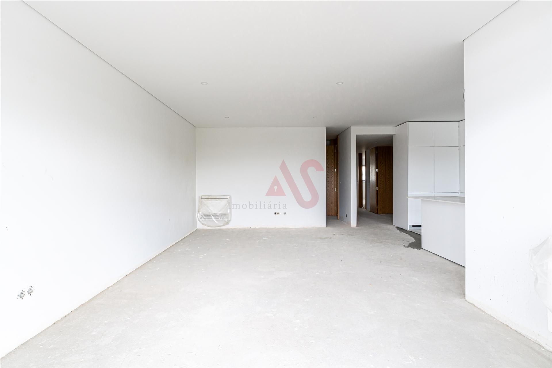 Apartamento T1 com varanda localizado no empreendimento Alta Vista