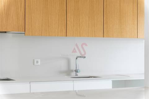 Apartamento T1 com varanda localizado no empreendimento Alta Vista