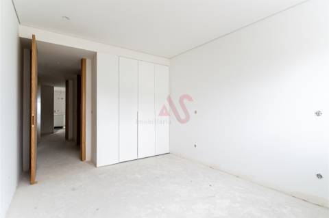 Apartamento T1 com varanda localizado no empreendimento Alta Vista