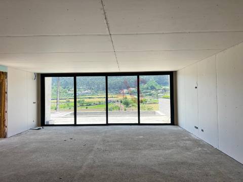 Moradia Térrea T3 com Piscina | Nova | Leitões, Guimarães