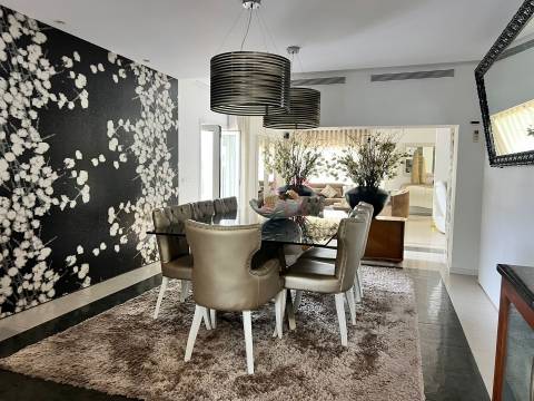 Moradia T3 em Guardizela, Guimarães, com Piscina, Campo de Ténis e 2.700 m² de Terreno