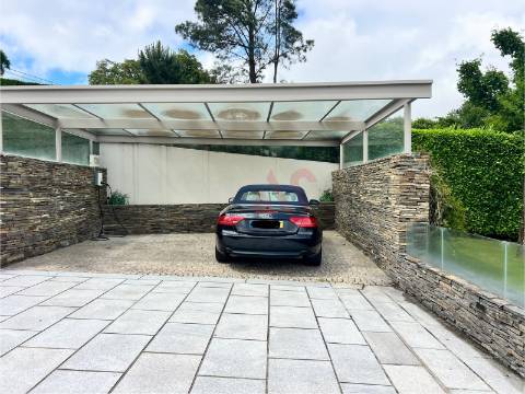 Moradia T3 em Guardizela, Guimarães, com Piscina, Campo de Ténis e 2.700 m² de Terreno