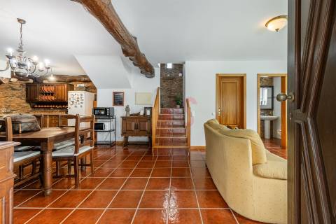 Quintinha T3 em Caminha, com cerca de 1.500 m² de Terreno