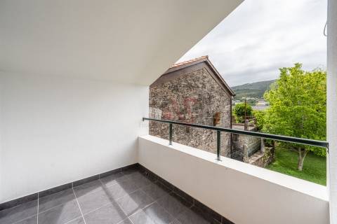 Quintinha T3 em Caminha, com cerca de 1.500 m² de Terreno