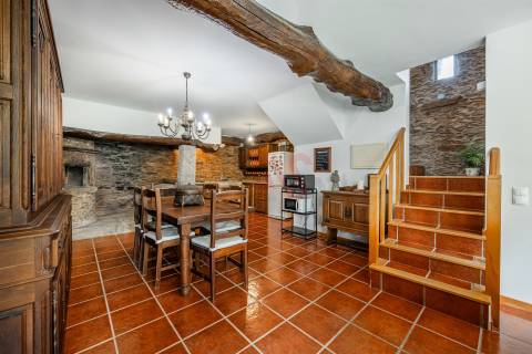 Quintinha T3 em Caminha, com cerca de 1.500 m² de Terreno