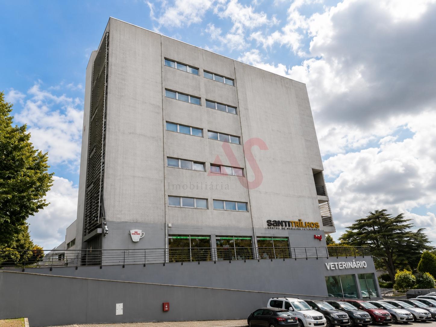 Sala Privada para Arrendamento com 16,5 m² inserida num Escritório em Ermesinde