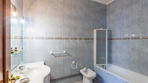 Quinta T9 com Piscina e Terreno de Cultivo em Santo Tirso