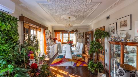 Moradia T5 com Jardim e Piscina na Maia