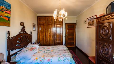 Moradia T5 com Jardim e Piscina na Maia