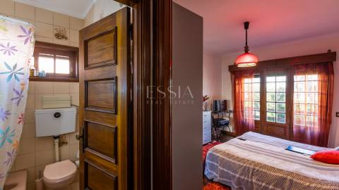 Moradia T5 com Jardim e Piscina na Maia