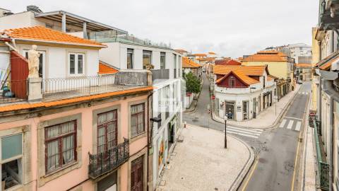 Moradia T4 na 2ª linha de Mar na Foz do Douro | zona ARU