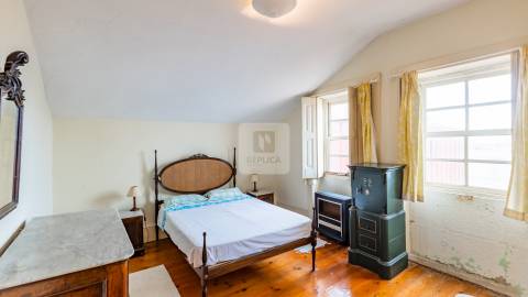 Moradia T4 na 2ª linha de Mar na Foz do Douro | zona ARU