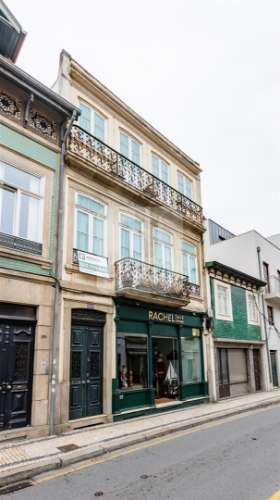 Moradia T4 na 2ª linha de Mar na Foz do Douro | zona ARU