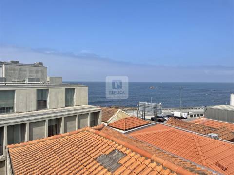 Moradia T4 na 2ª linha de Mar na Foz do Douro | zona ARU