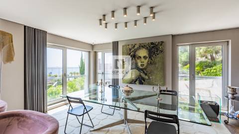 Apartamento T3+1 com vistas de Rio e Mar na Foz do Douro