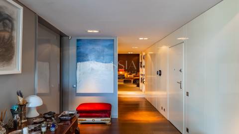 Apartamento T3+1 com vistas de Rio e Mar na Foz do Douro