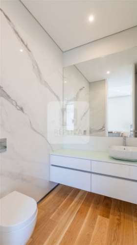 Apartamento T3 Duplex Novo com Terraço Vistas Mar na Foz do Douro