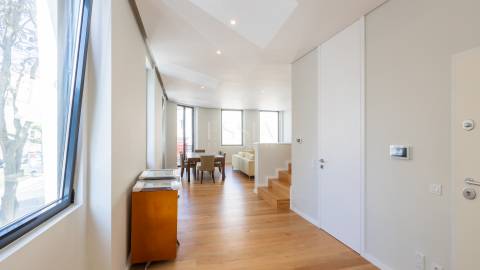 Apartamento T3 Duplex Novo com Terraço Vistas Mar na Foz do Douro