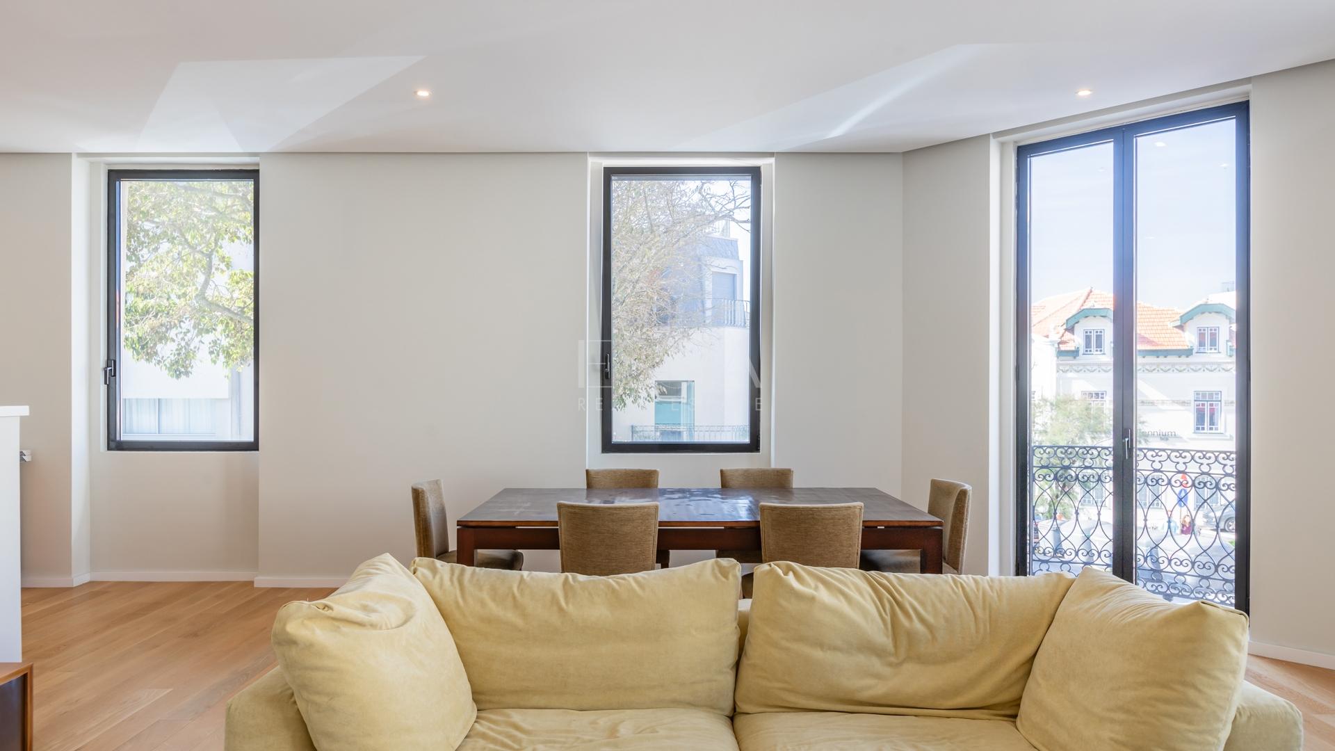 Apartamento T3 Duplex Novo com Terraço Vistas Mar na Foz do Douro