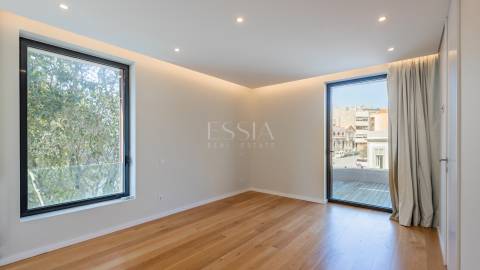 Apartamento T3 Duplex Novo com Terraço Vistas Mar na Foz do Douro