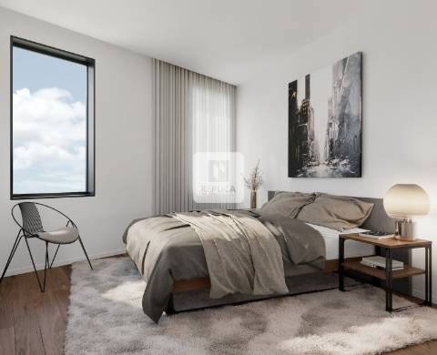 Apartamento T1 com Varanda próximo do Palácio de Cristal