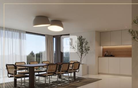 Apartamento T3 com Terraço de 75m2 nos Jardins D`Arrábida em Vila Nova de Gaia