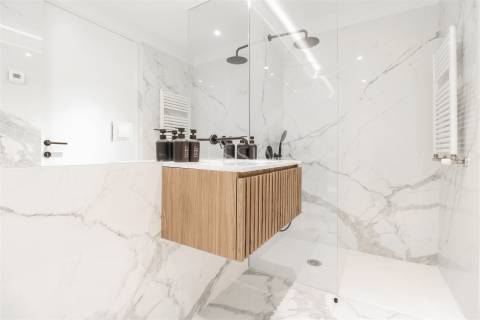 Penthouse T4 Duplex com Rooftop na Foz do Douro